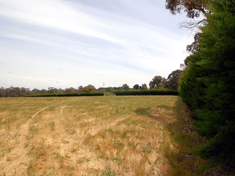 60 Oakhill Rd West, Pearcedale VIC 3912