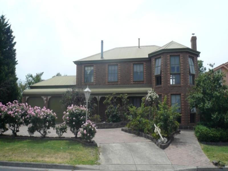 26 Olearia Crescent, Langwarrin VIC 3910