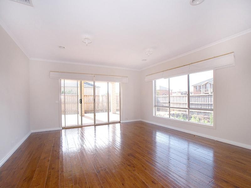 2 Valentine Road, Langwarrin VIC 3910