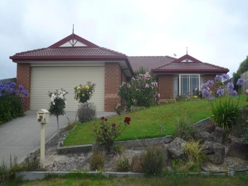 22 Korina Court, Langwarrin VIC 3910