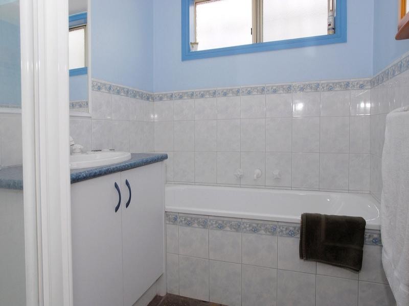 14 Grasswren Close, Langwarrin VIC 3910