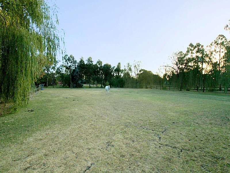 15 Peach Street, Pearcedale VIC 3912