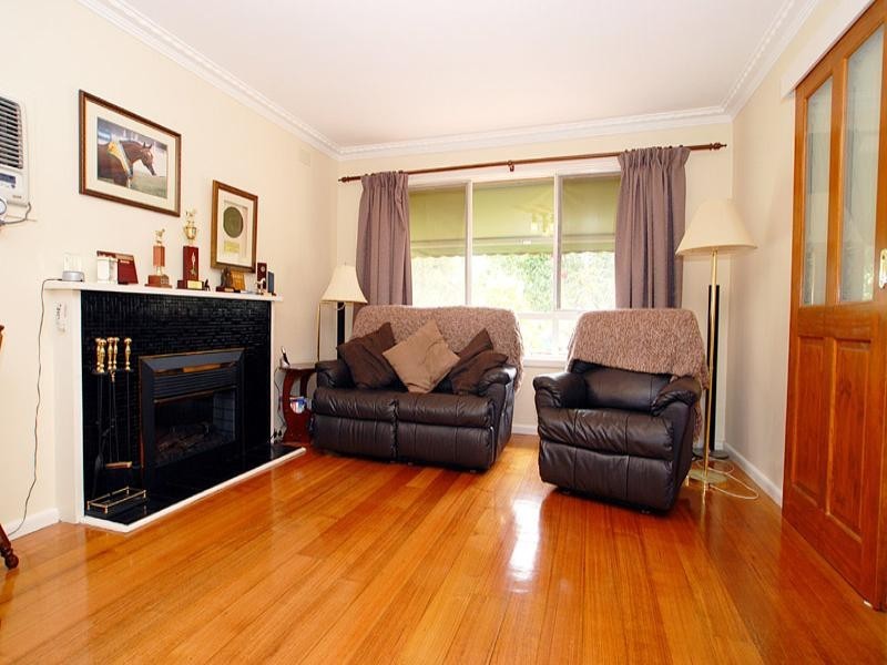 5 Woodlands Road, Cranbourne South VIC 3977