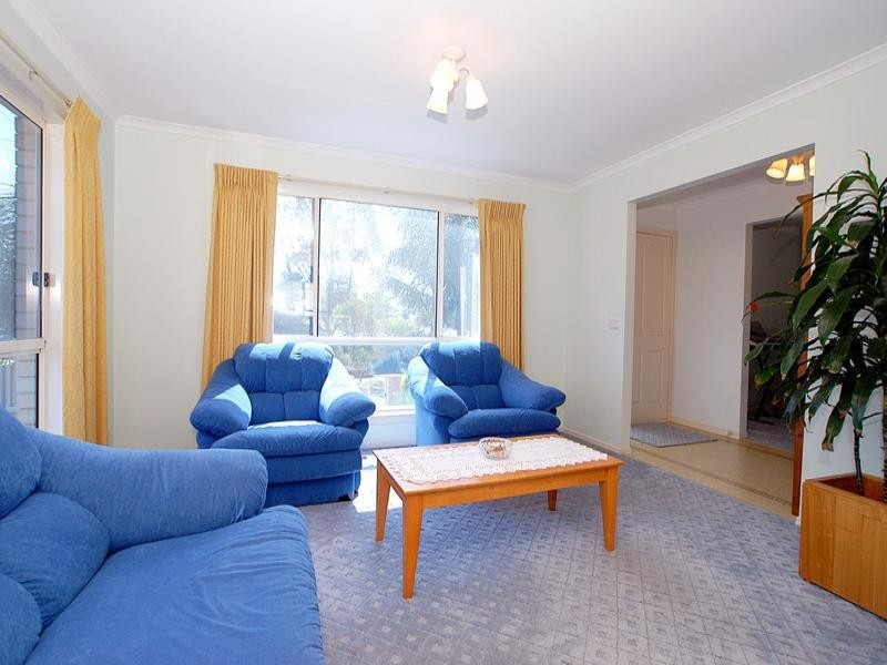 2 Overall Drive, Skye VIC 3977