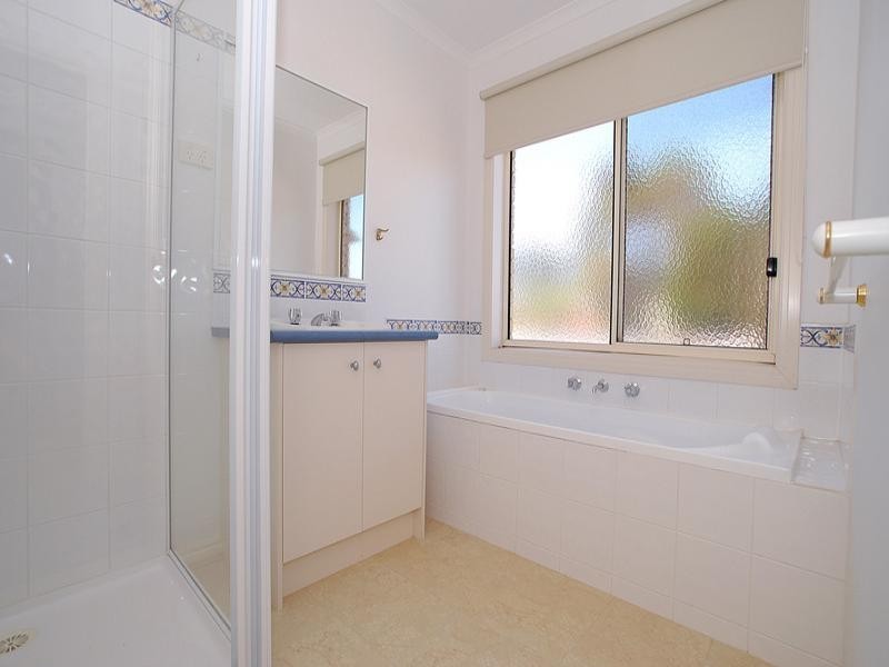 2 Overall Drive, Skye VIC 3977