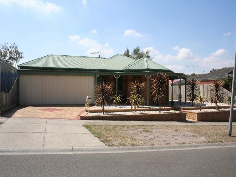 3 Manuka Mews, Langwarrin VIC 3910