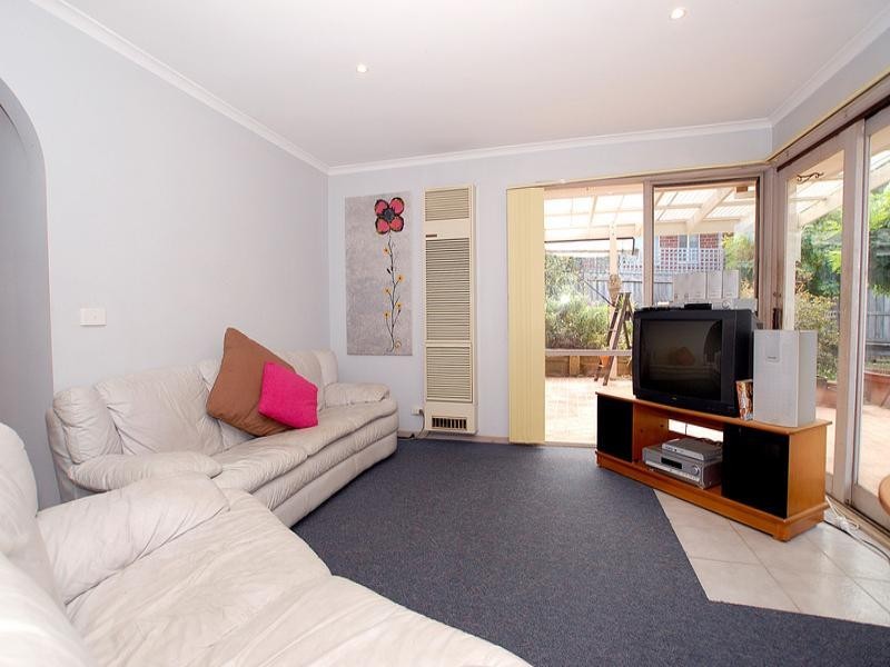 8 Waratah Court, Langwarrin VIC 3910