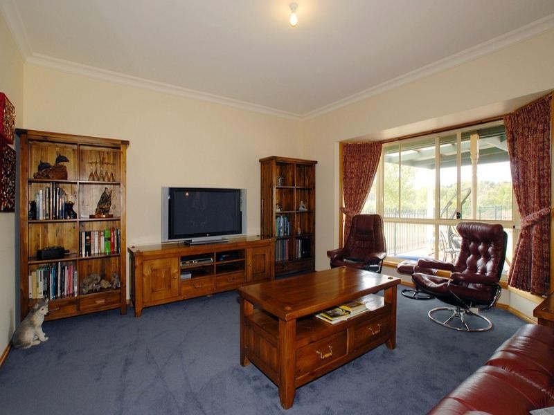 106 Weeroona Road, Langwarrin VIC 3910