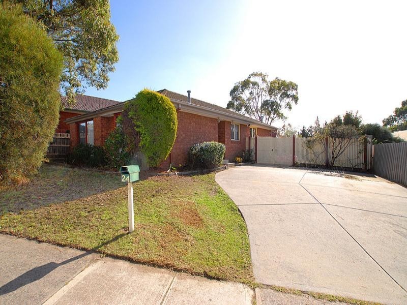 24 Richard Drive, Langwarrin VIC 3910