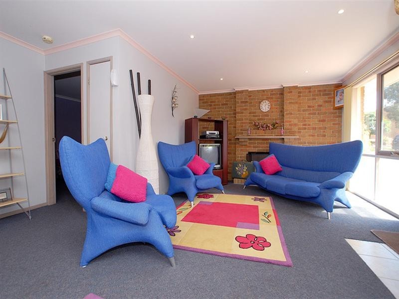 8 WARATAH Court, Langwarrin VIC 3910