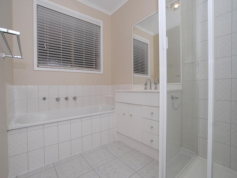 4 Watkins Place, Langwarrin VIC 3910