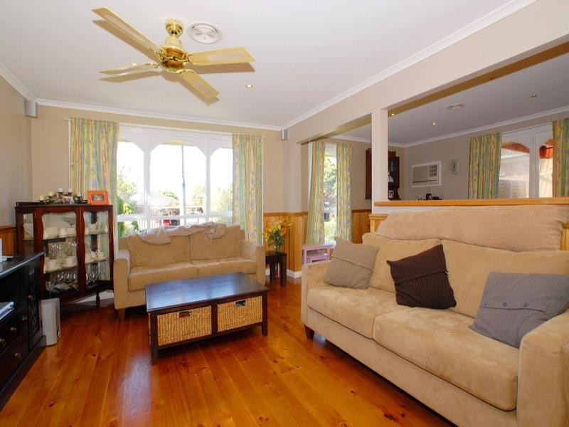 9 Paterson Avenue, Langwarrin VIC 3910
