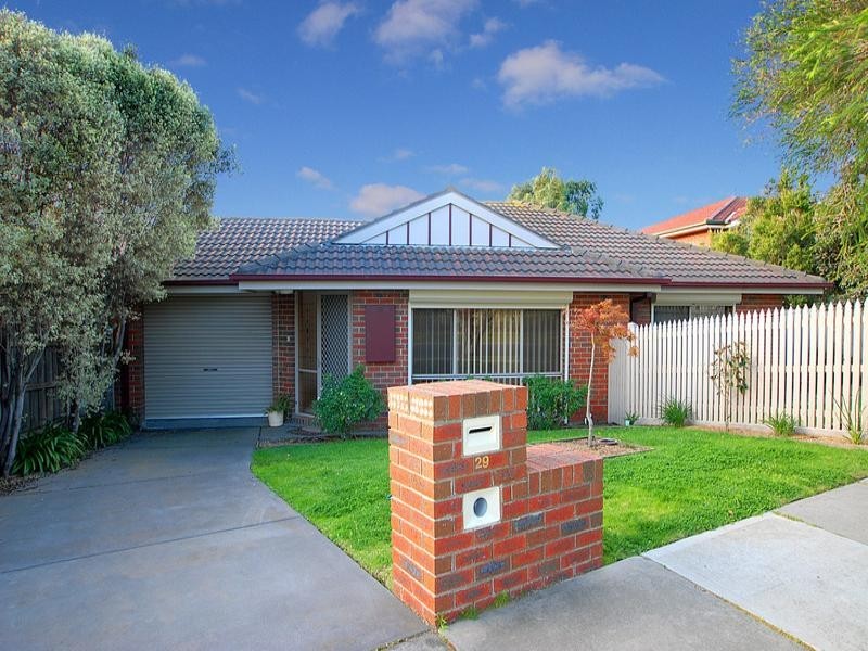 29 Monique Drive, Langwarrin VIC 3910