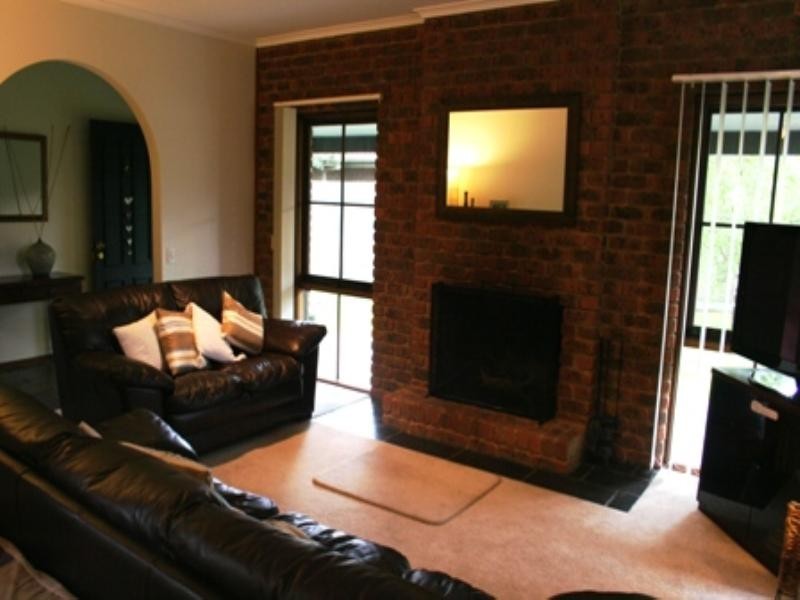 2 Juliana Close, Frankston VIC 3199