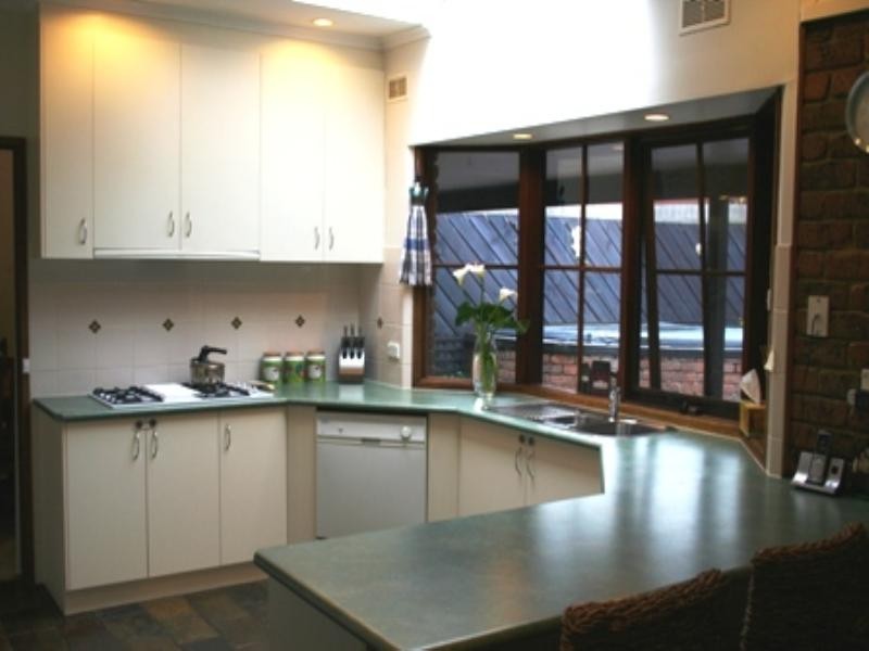 2 Juliana Close, Frankston VIC 3199