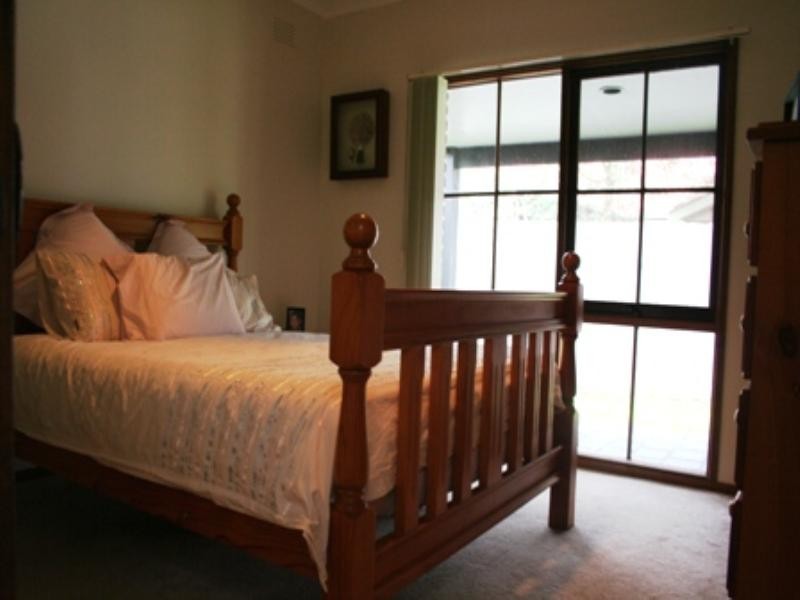 2 Juliana Close, Frankston VIC 3199