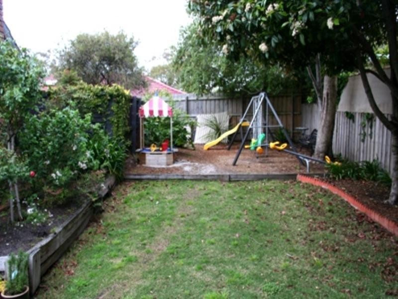 2 Juliana Close, Frankston VIC 3199