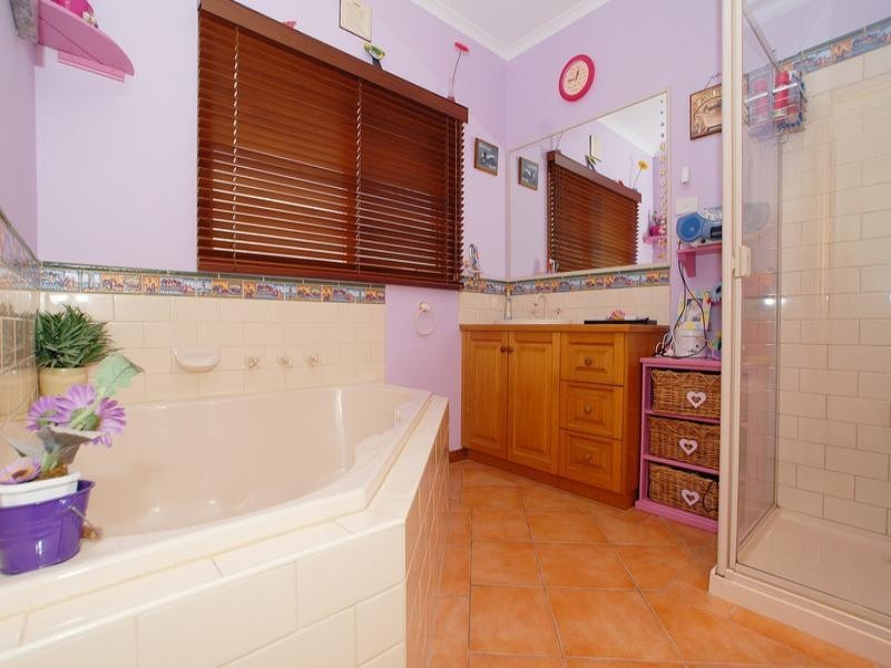 4 Illawong Mews, Langwarrin VIC 3910