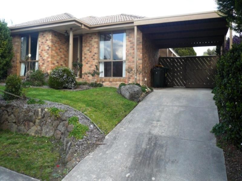 4 Monique Drive, Langwarrin VIC 3910