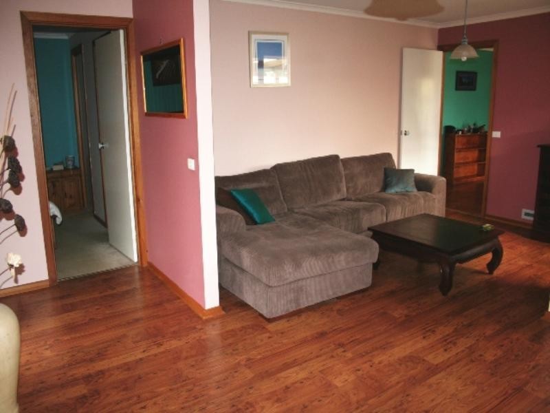 4 Monique Drive, Langwarrin VIC 3910