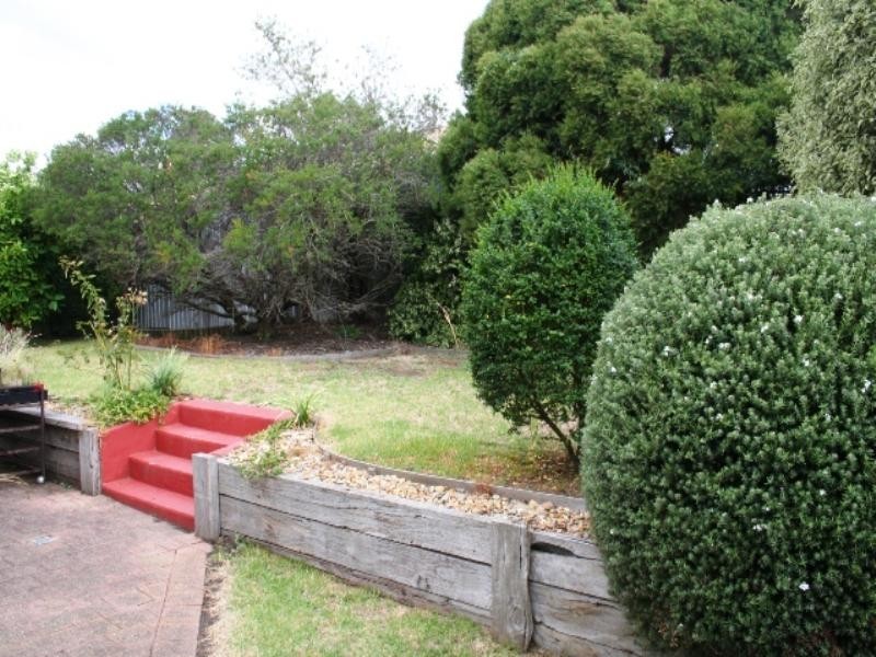 4 Monique Drive, Langwarrin VIC 3910