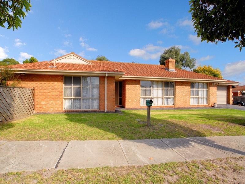 19 Olearia Crescent, Langwarrin VIC 3910