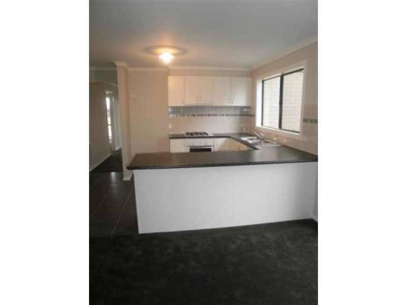 14 David Close, Skye VIC 3977