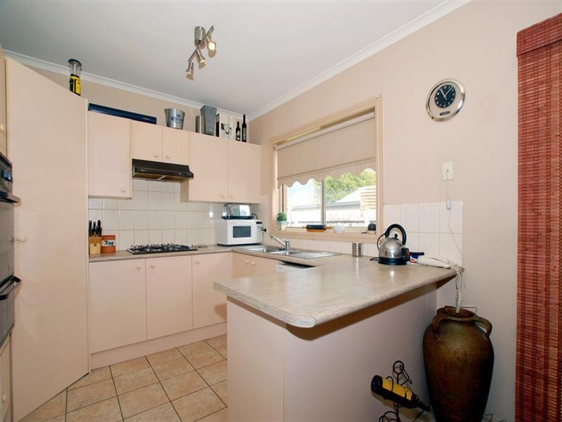 13 Gum Nut Drive, Langwarrin VIC 3910