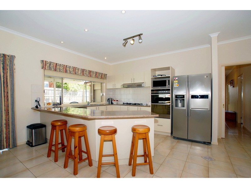 15 Huntingtower Crescent, Langwarrin VIC 3910