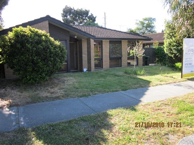 63 Raphael Crescent, Frankston VIC 3199