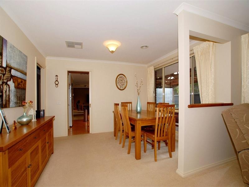 2 Ebony Drive, Langwarrin VIC 3910