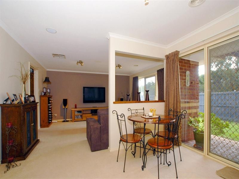 2 Ebony Drive, Langwarrin VIC 3910