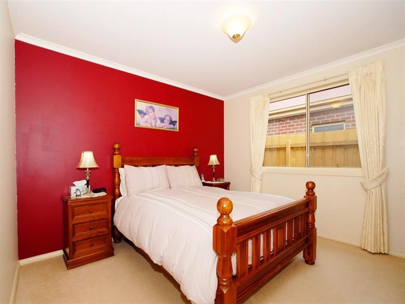 2 Ebony Drive, Langwarrin VIC 3910