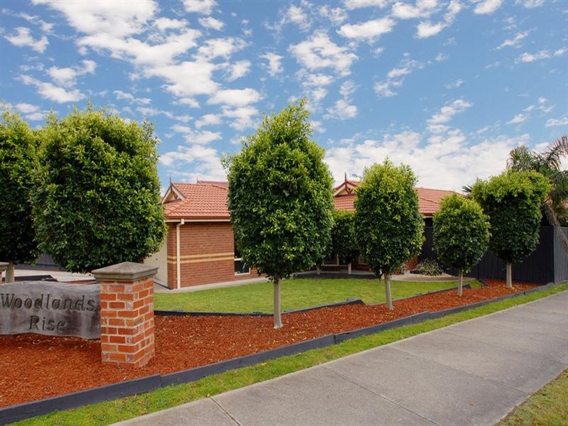 2 Ebony Drive, Langwarrin VIC 3910