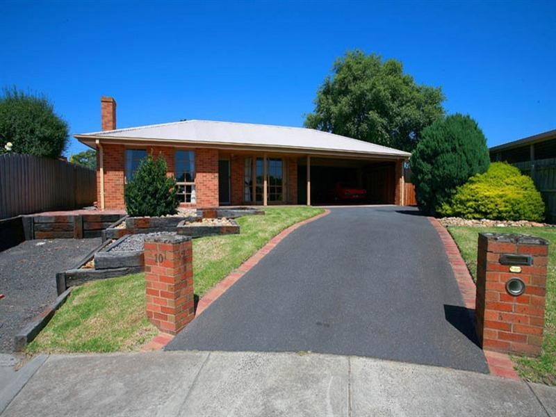 10 Colwyn Close, Langwarrin VIC 3910