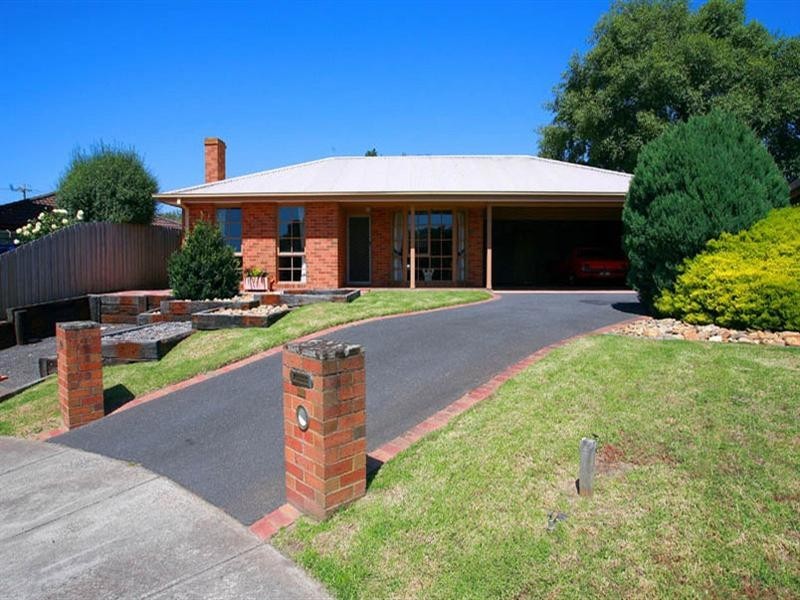 10 Colwyn Close, Langwarrin VIC 3910