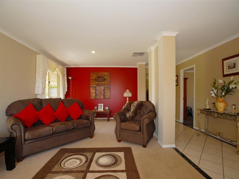 3 Delgany Rise, Langwarrin VIC 3910