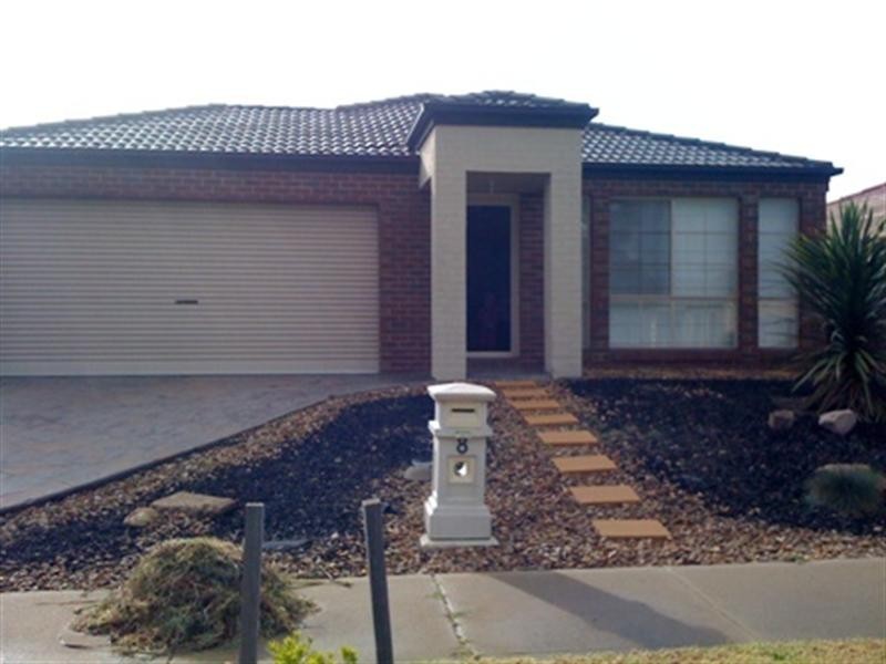 8 Webster Court, Carrum Downs VIC 3201