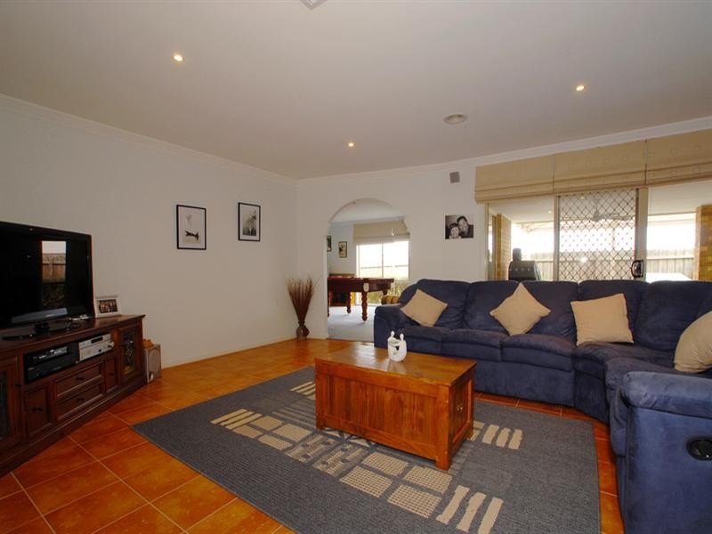 7 Yvonne Court, Langwarrin VIC 3910