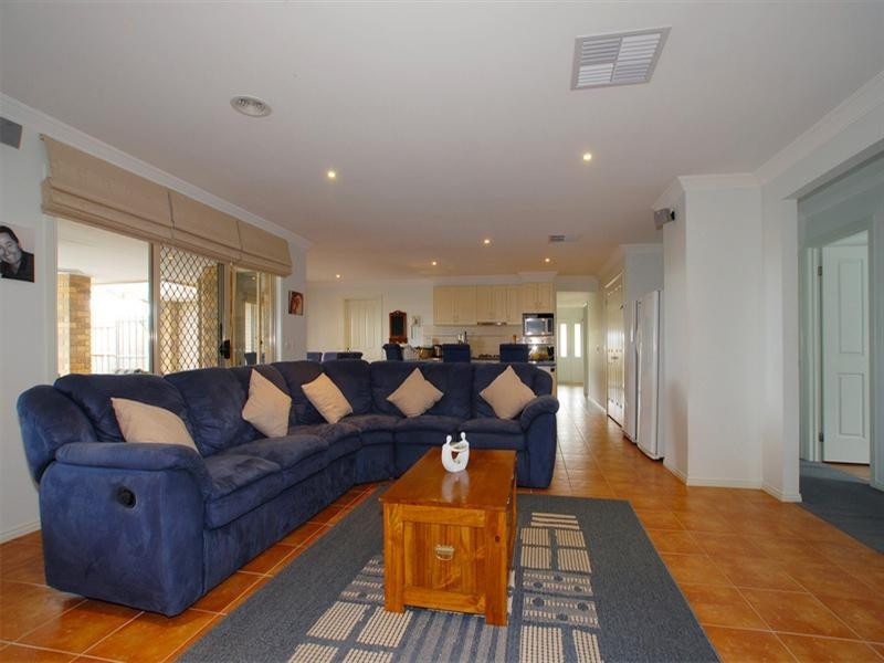 7 Yvonne Court, Langwarrin VIC 3910