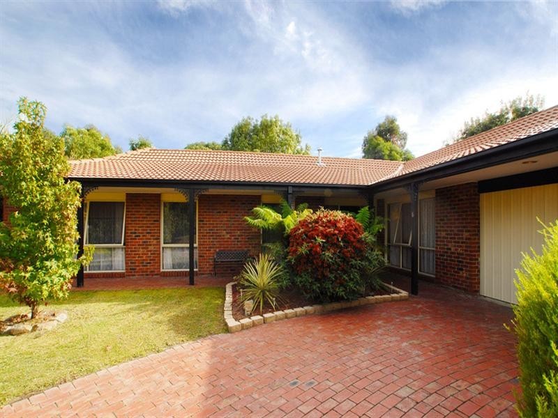 6 Hornsby Drive, Langwarrin VIC 3910