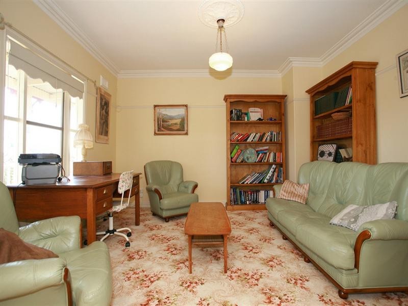 2 Brown Thornbill Court, Langwarrin VIC 3910