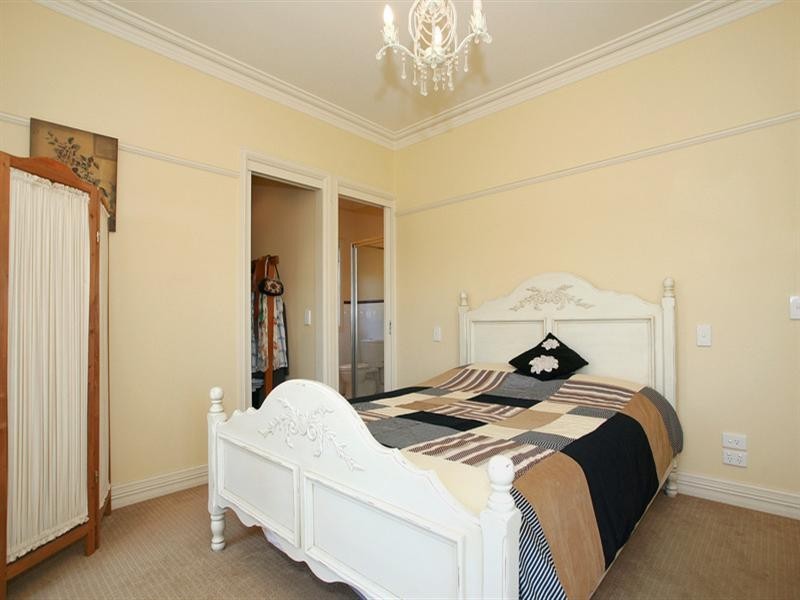 2 Brown Thornbill Court, Langwarrin VIC 3910