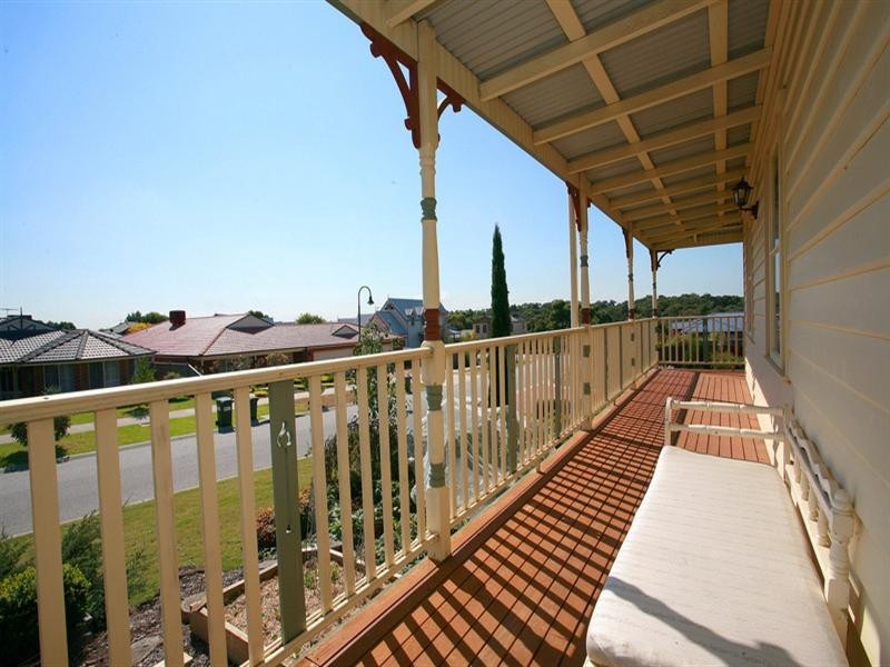 2 Brown Thornbill Court, Langwarrin VIC 3910