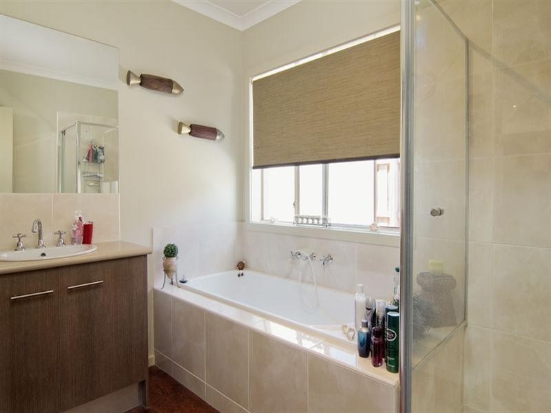 5 Fieldwood Lane, Langwarrin VIC 3910