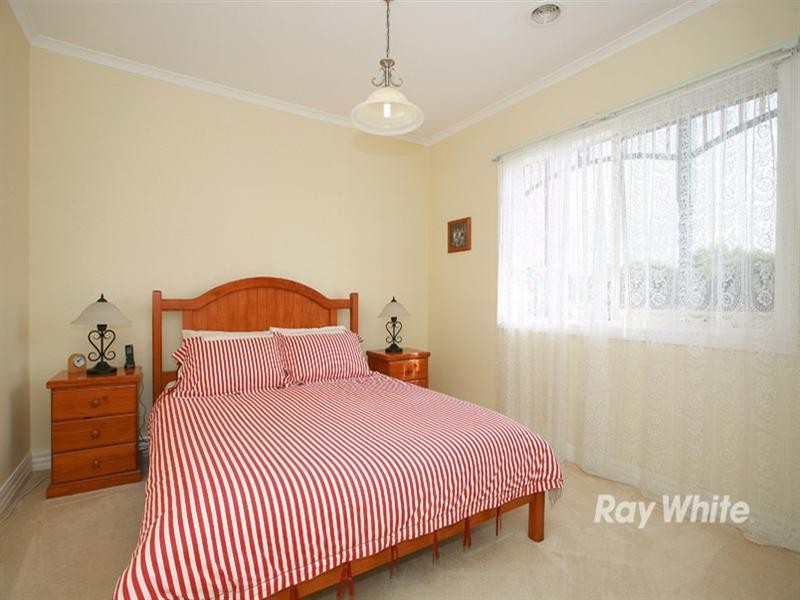 19 Sunny Vale Drive, Langwarrin VIC 3910