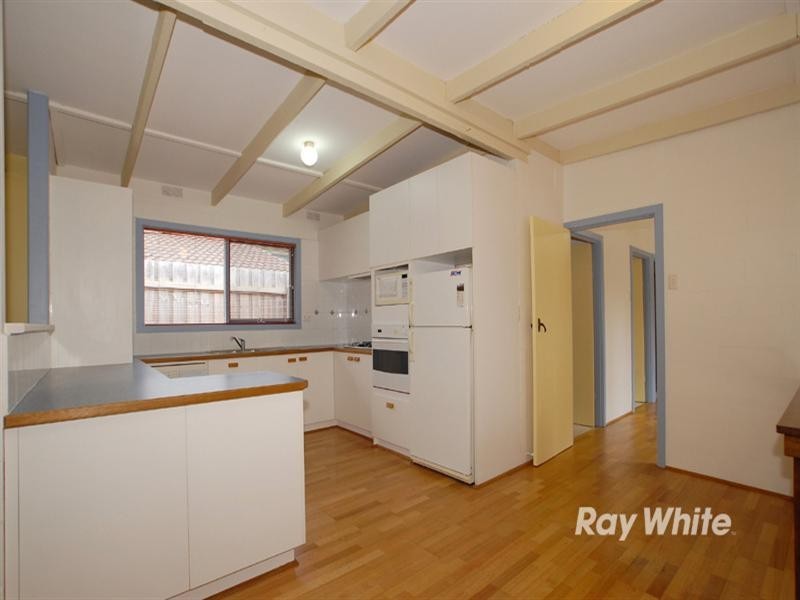 33 Beech Street, Langwarrin VIC 3910