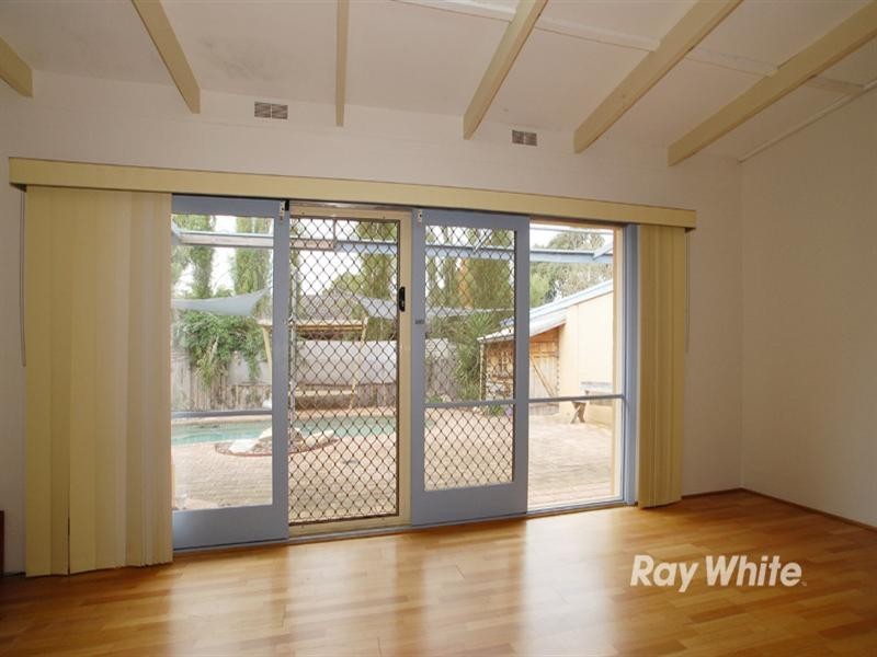 33 Beech Street, Langwarrin VIC 3910