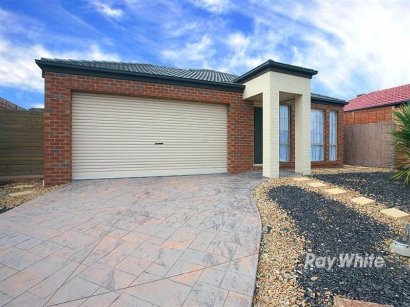 8 Webster Court, Carrum Downs VIC 3201