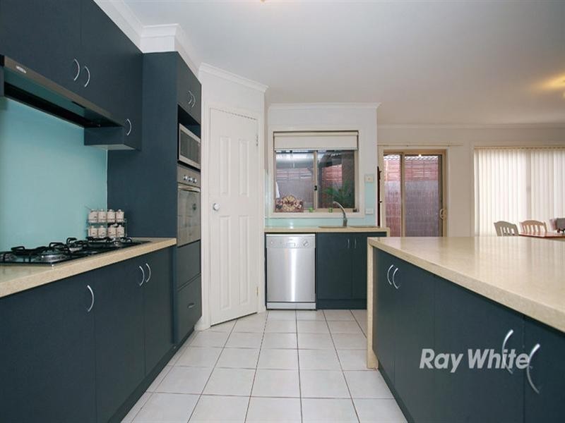 8 Webster Court, Carrum Downs VIC 3201